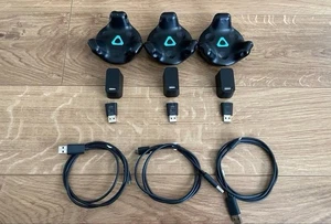 HTC VIVE Tracker 2.0 (Modell 2018) 3er Set - getestet & funktionsfähig sehr gut! - Bild 1 von 2