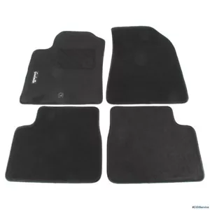 Set 4 Tappetini Stoffa Nero Originali Alfa Romeo Giulietta con Logo 71807974 - Foto 1 di 5