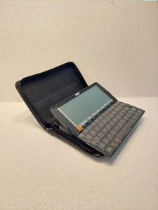 Psion série 5 + étui + Psion MD 2mb - Photo 1 sur 20