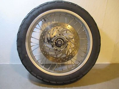 Neumático delantero BMW F650 GS 100/90-19 2003 Foto 1 de 4