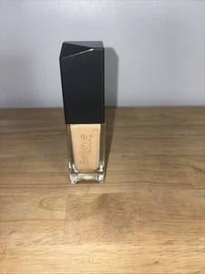 Base Believe Beauty Skin Finish tono - lino 0,85 fl oz - Imagen 1 de 6