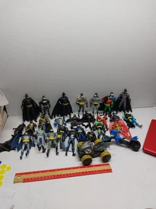 Riesiges Set mit 26 DC Comics Batman Kenner Figuren 5" Robin I20 wie abgebildet  - Bild 1 von 21