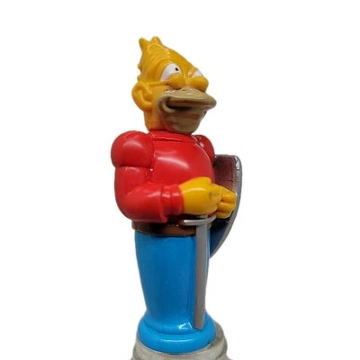 Pieza de ajedrez 3D de repuesto de torre roja Grandpa Simpson 1992 de Los Simpson Foto 1 de 4