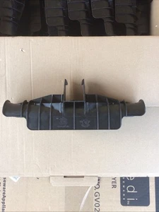 (CANTIDAD 32) INSUGUARD 2-1/4" Tubo de aislamiento y soporte de sillín de tubo, negro I225B - Imagen 1 de 2