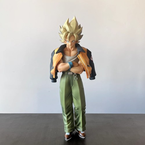 Son Goku Twisting Car Dragon Ball Statue Figure Model Collection