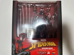MAFEX Spider-Man Miles Morales - Picture 1 of 5