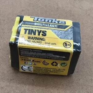 Tonka TINYS Blind Box Green Garbage Truck # 10128 Unopened - Picture 1 of 5