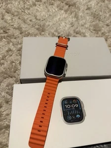 Apple Watch Ultra 2, Wie Neu, mit Restgarantie, inkl. Armbänder - Zdjęcie 1 z 2