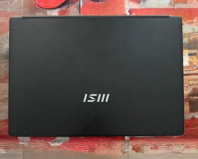 MSI Modern 14 C7M-299XES AMD Ryzen™ 5 7430U Computer portatile 35,6 cm (14") Ful - Immagine 1 di 3