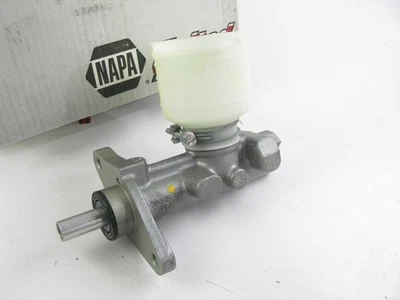Cilindro maestro de freno Napa 39957 sin tapa de depósito para Acura Integra 1990-1993 Foto 1 de 3