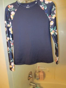 Haut femme manches longues vêtements actifs Cupshe taille L bleu marine/floral neuf sans étiquette - Photo 1/12