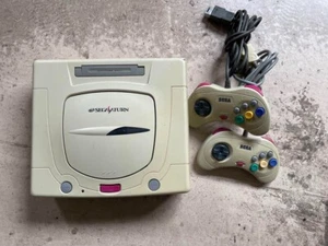 Saturn Console HST-3220 BIANCA gioco + 2 controller + cavo testato lavoro Japa - Foto 1 di 7