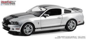 Greenlight 13673 1/18 2011 Shelby GT500 Barren silber mit schwarzen Streifen - Bild 1 von 1