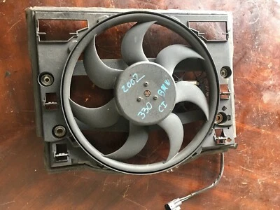 01 02 03 04 BMW 323I 325I 328I 330I - COOLING FAN AND RELAY 64546905076 - Image 1 of 3