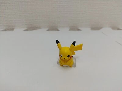 Pokemon Scala World Kanto Region Pikachu Figura 1/20 BANDAI - Immagine 1 di 4