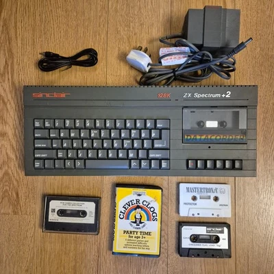 Sinclair ZX Spectrum 128k Plus +2 Refurbished Computer Bundle getestet funktioniert - Bild 1 von 4