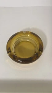 MCM Braunglas runder Zigarrenaschenbecher schwer 3 Fächer  - Bild 1 von 4