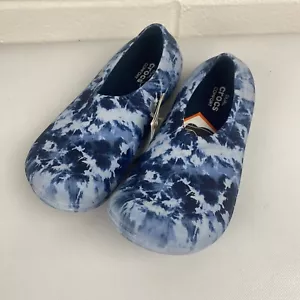 Crocs Dual Comfort Women's Sz 7 Blue & Grey Rose Graphic Work Nurse Clog Shoes - Picture 1 of 5
