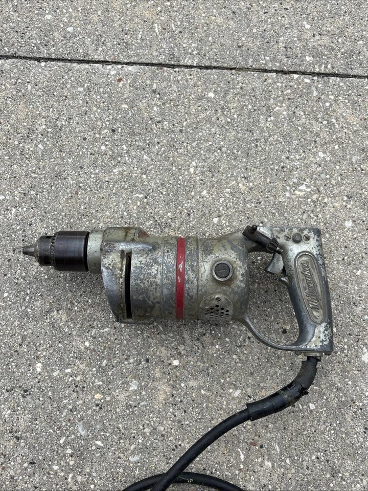 Vintage 1930 Milwaukee 1/4"  aluminum electric  Drill in good working condition! - Image 1 of 4