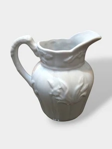 Jarra de cerámica vintage China Two’s Company de trigo y crema floral para cabaña 4,75" - Imagen 1 de 5