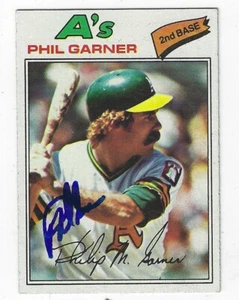 Autographed 1977 TOPPS #261 PHIL GARNER Oakland A's card w/ COA - Picture 1 of 1