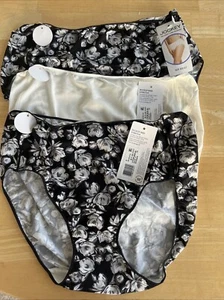 JOCKEY 3 No Line Microfiber Stretch HIP BRIEF WHITE/Black White Floral Sz 5 NEW - Picture 1 of 5