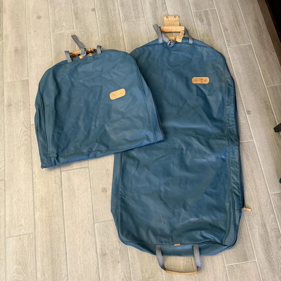 Juego de 2 piezas de cuero para traje de viaje Jon Hart Design Foto 1 de 4