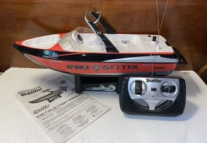 2013 Full Function RC Wakeboard Boat 27mhz Ignite Malibu Wake Setter 1711-Works - Picture 1 of 13