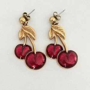 Vintage Avon Red Enamel Cherry Fruit Gold Tone Dangle Earrings - Bild 1 von 7