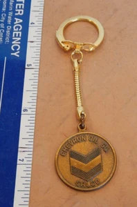 VINTAGE, ORIGINAL CHEVRON OIL CO. CALSO 1967 MID-EAST CRISIS KEYCHAIN, NOS, - Picture 1 of 4