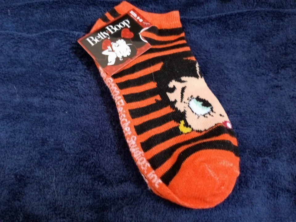 Nuevo con etiqueta, Betty Boop Halloween Tema Adulto Calcetines, Talla 9-11 Foto 1 de 1