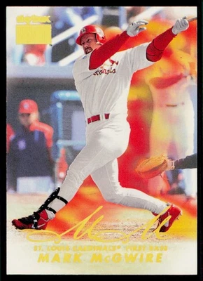  1999 SkyBox Premium #47 Mark McGwire St. Louis Cardinals Baseball Card - Image 1 of 2