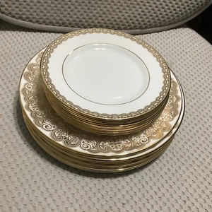 Waterford LISMORE LACE GOLD 8" Salad & BUTTER 6’ PLATES - Picture 1 of 8