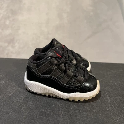 Jordan 11 Retro Bajo TD 72-10 Bred Zapatos Niño Pequeño 4C 505836-001 Foto 1 de 4
