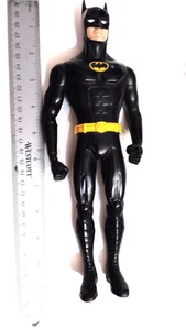 Vintage Batman 1991 DC Comic toy Figure 11 Inch NO CAPE pre owned see pics - Picture 1 of 4