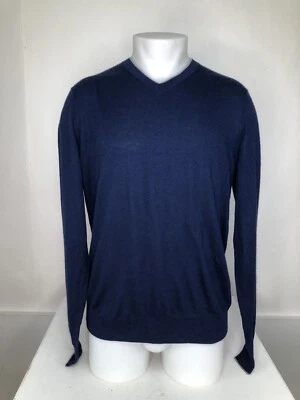 NEIMAN MARCUS - CASHMERE & SILK Mens Md. VNeck Knit Sweater - EXCELLENT  - Image 1 of 4