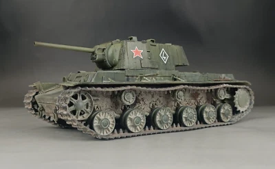 1/35 Built WWII Soviet Russia Red Army KV-1 Mod.1942 Heavy Tank Model - Image 1 of 4