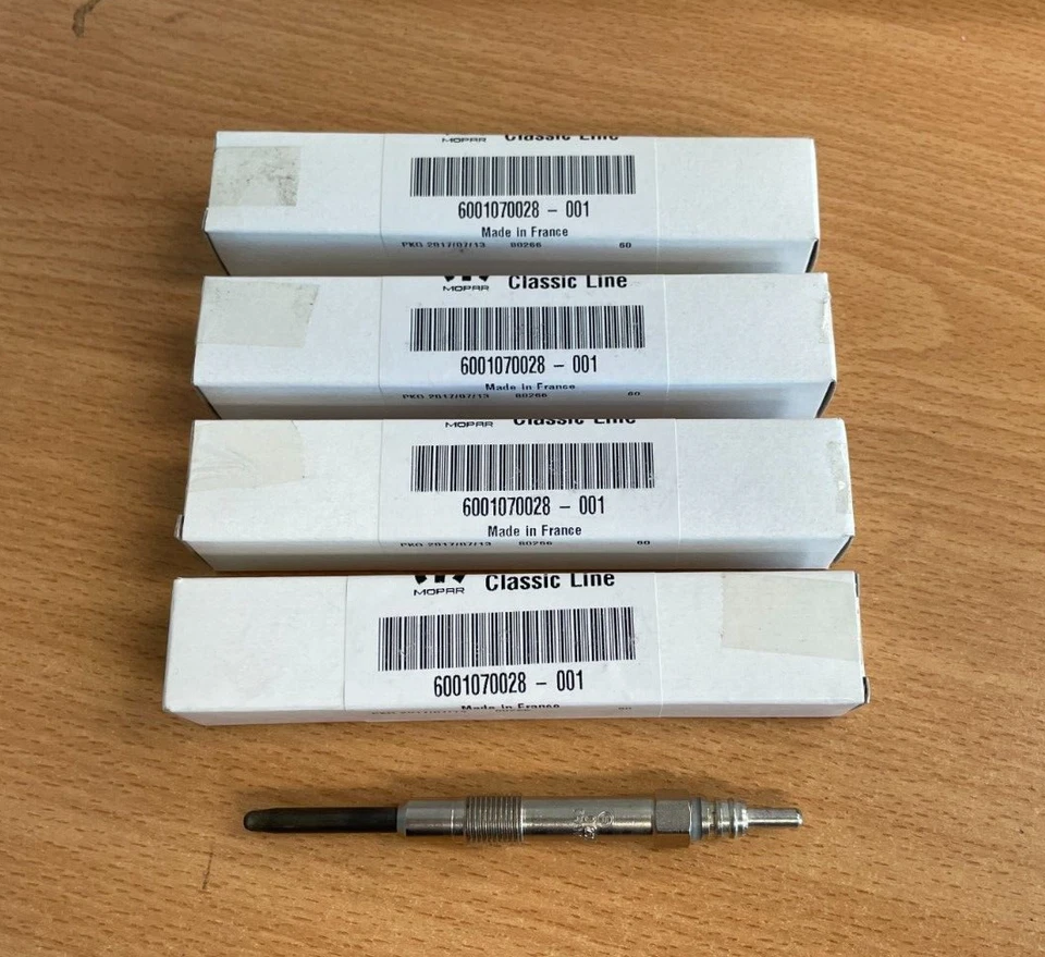 x4 6001070028 Mopar Classic Line Glow Plugs for Fiat Doblo I, Stilo, Bravo II - Image 1 of 1