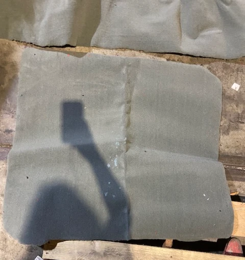 Jeep Grand Cherokee 1999-2004 4 puertas área de carga ESSEX. 1068A gris medio ESSEX. Foto 1 de 3