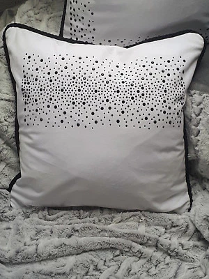 Dekokissen,"Iris",Weiß,Samt,Strasssteine,45x45cm,elegant,luxuriös,modern,Loft, - Bild 1 von 4