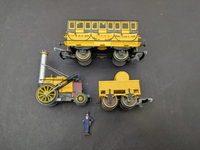 Triang Hornby R346S Stephenson's rocket good condition smoke generator boxed - Image 1 of 4