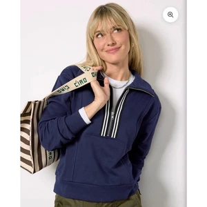 Evereve Chelsea Sweatshirt mit halbem Reißverschluss marineblau weiß gestreift Damen kleiner Stehkragen  - Bild 1 von 10