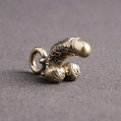 Divertido Llavero Colgante Mini Latón Pene Masculino Simulación Pollito Coche Accesorios Foto 1 de 4