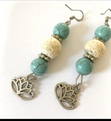 Pendientes colgantes de piedra sintética flor de loto Foto 1 de 3