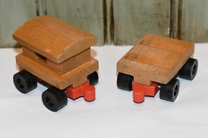 Two 1972 Mattel Wooden putt putt Toy Train Cars Flat Bed Passenger Box Wood - Picture 1 of 5