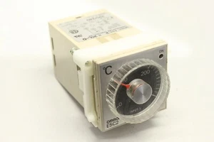 OMRON E5C2R20LD E5C2 R20L D Temperaturregler DIGITAL E5C2-R20L-D - Picture 1 of 2