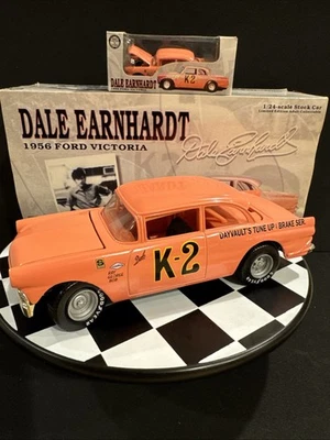Dale Earnhardt ¡¡PRIMER AUTO DE CARRERAS!! Ford Victoria 1956 K-2 escala 1:24 + coche extra Foto 1 de 4
