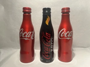 Tres botellas de aluminio selladas vintage de Coca-Cola de 2009/2010 - Imagen 1 de 8