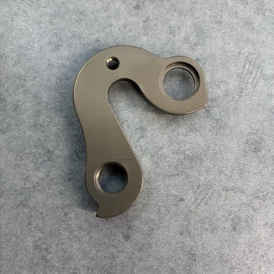 Nuevo de Lote Antiguo Suspensión de Desviador Trasero para Ruedas Felt Z100 MFG #240 Dorado Anodizado Foto 1 de 4