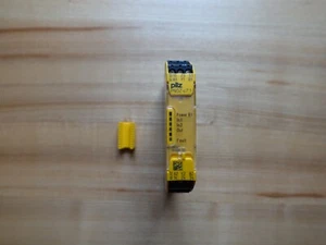 PILZ PNOZ s7.1 750167 - Bild 1 von 4